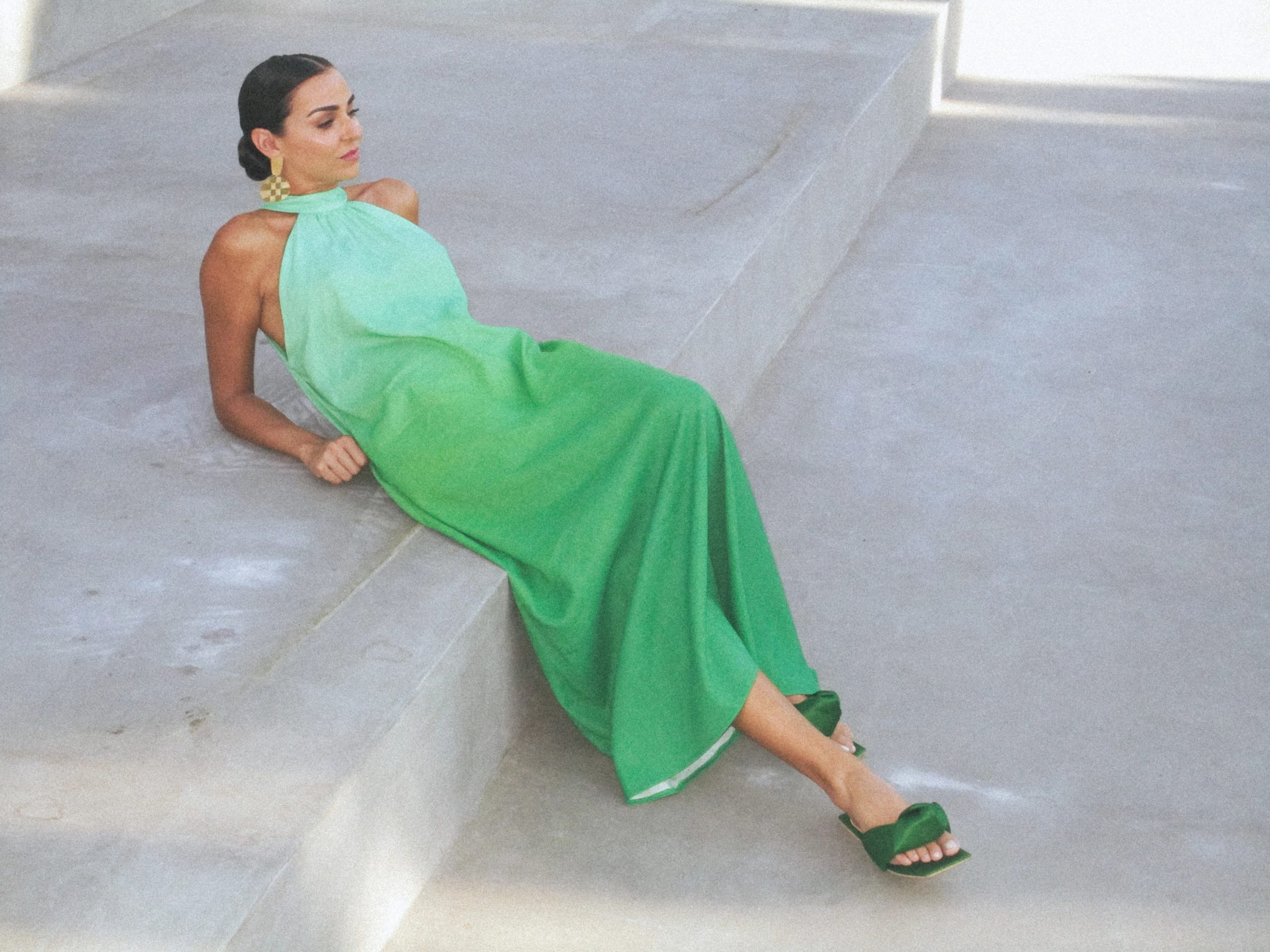 SIENNA INSPO X VANESSA MARTINS Fashion Photoshoot for SIENNA INSPO with Vanessa Martins for summer capsule collection with long gradient dress pink and orange